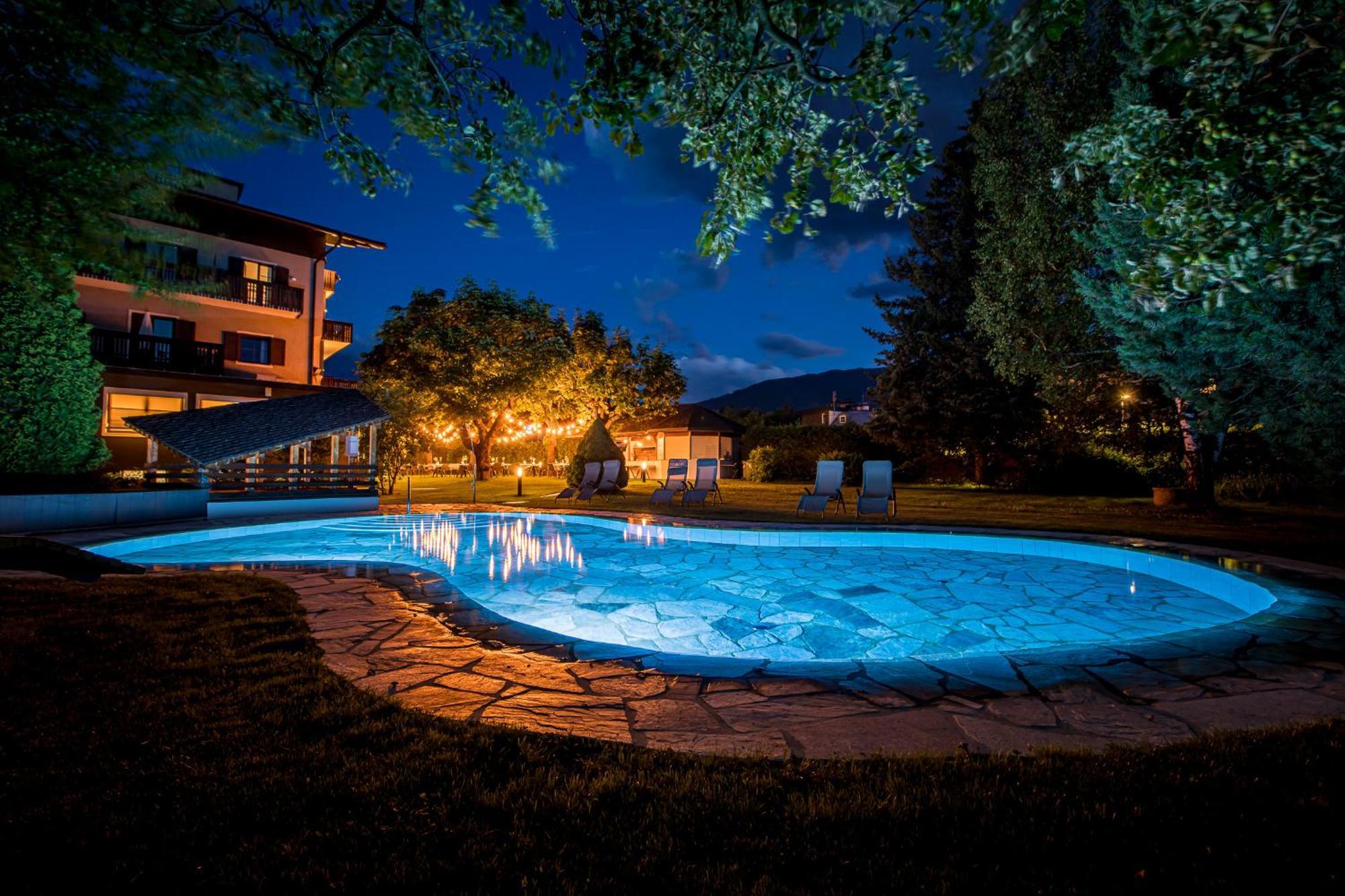 Hotel Ander Бруніко Екстер'єр фото