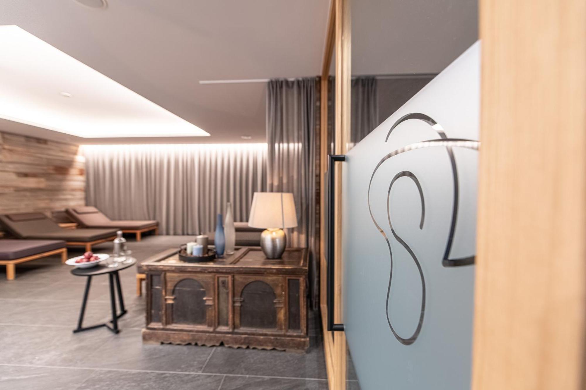 Hotel Ander Бруніко Екстер'єр фото