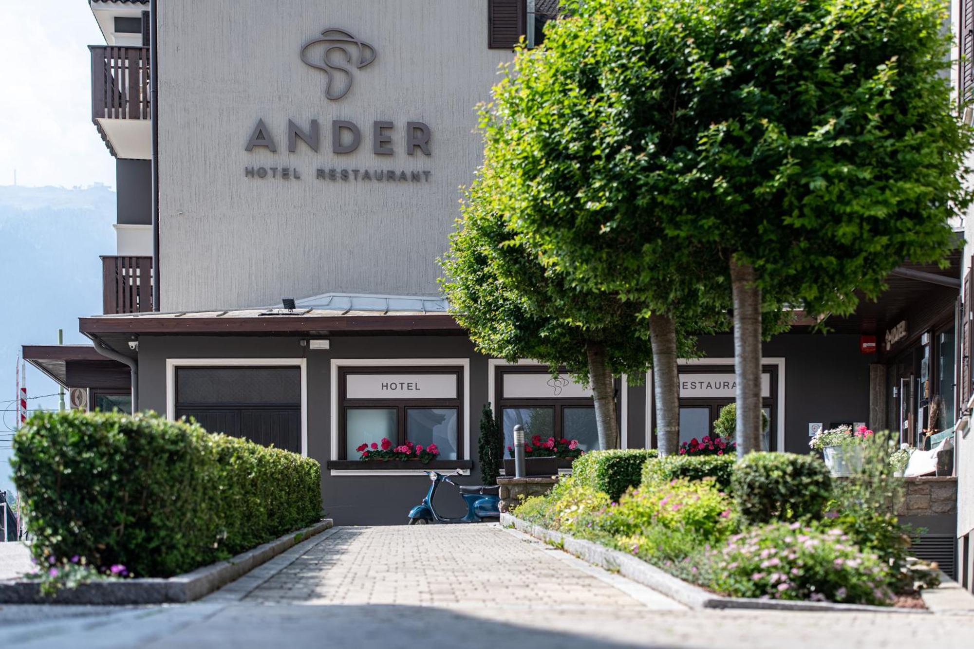 Hotel Ander Бруніко Екстер'єр фото