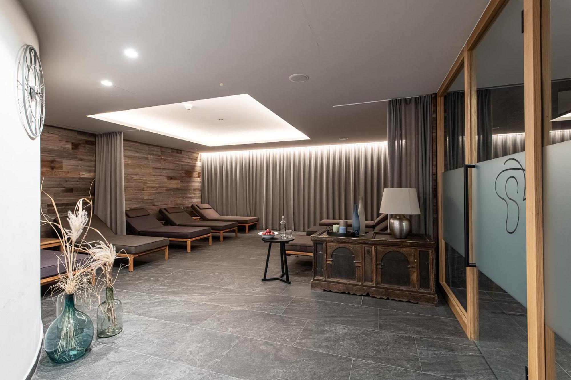 Hotel Ander Бруніко Екстер'єр фото