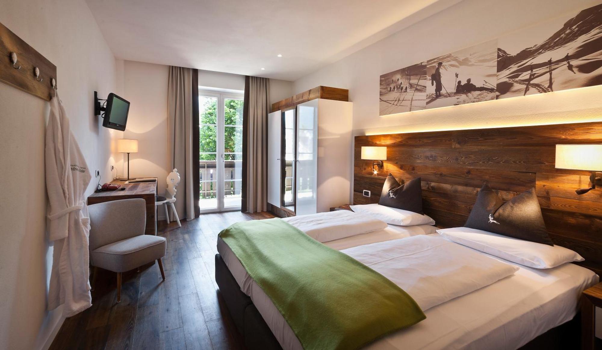 Hotel Ander Бруніко Екстер'єр фото